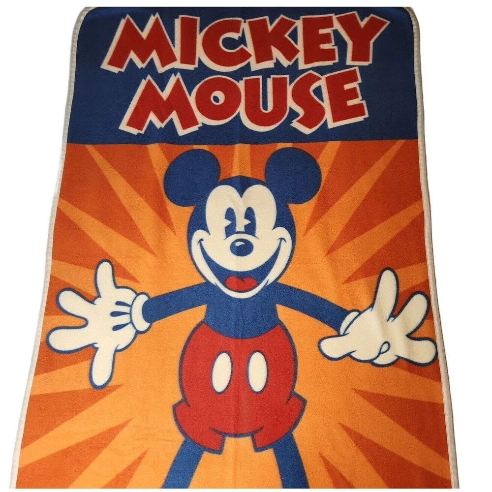 Disney Parks Mickey Mouse Fleece Blanket Huge Pie Eye Wall Hanging Animation